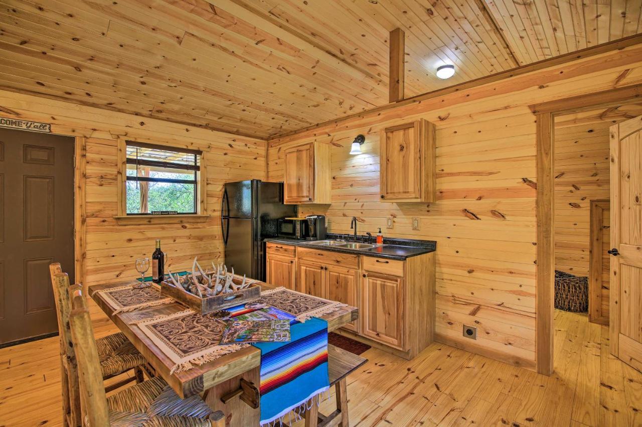 Rustic-Chic Country Cabin - 10 Mi To Main Street! Fredericksburg Esterno foto